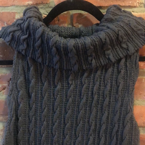 Knit Sleeveless Dress ❄️ - Picture 2 of 3